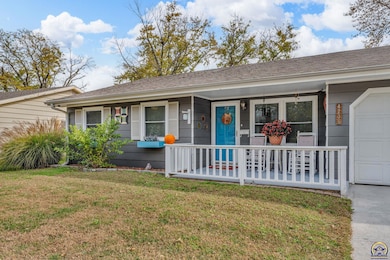 4236 SW Twilight Dr, Topeka, KS 66614 - photo 2