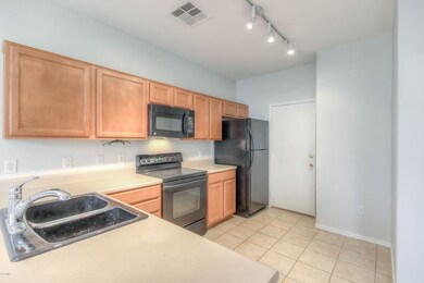Kitchen (2)-FULL
