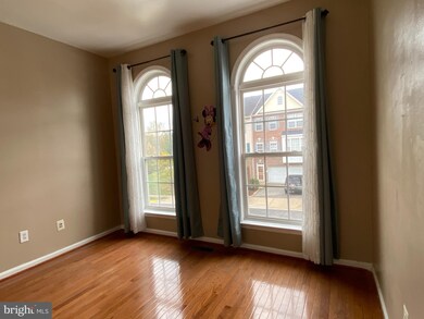 2240 Henry Watts Loop, Woodbridge, VA 22191 - photo 4