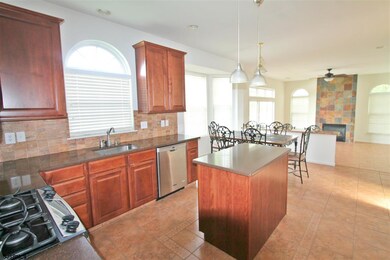 Stainless Appliances, Granite Counters, & Center I