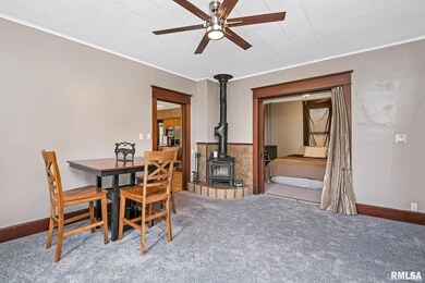 1943 W 15th St, Davenport, IA 52804 - photo 2