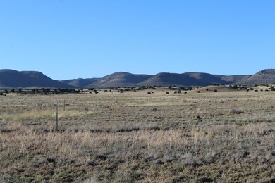 2400 W Feather Mountain Cir, Paulden, AZ 86334 - photo 6