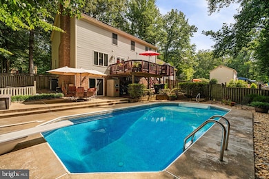 8228 Honeysuckle Rd, Manassas, VA 20112 - photo 6