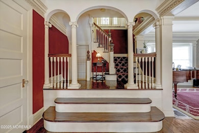 11-Foyer