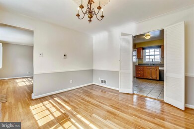 2 Burket Ct, Silver Spring, MD 20910 - photo 6