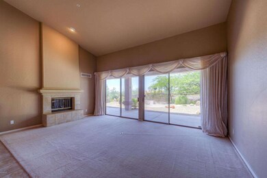 002_Living Room