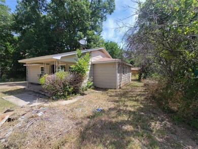 220 Laughlin Rd, Sherman, TX 75092 - photo 5