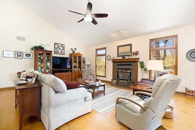 5467 Havens Corners-006