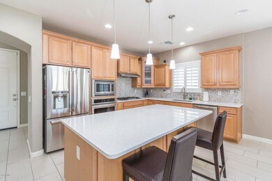 4) KITCHEN