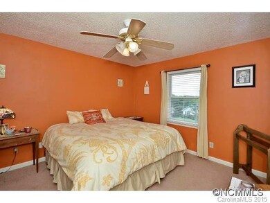 67 Mount Carmel Dr, Asheville, NC 28806 - photo 5