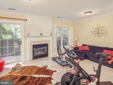 4678 Kell Ln, Alexandria, VA 22311 - photo 4