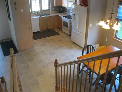 5172 Nannyberry Dr, Fitchburg, WI 53711 - photo 4