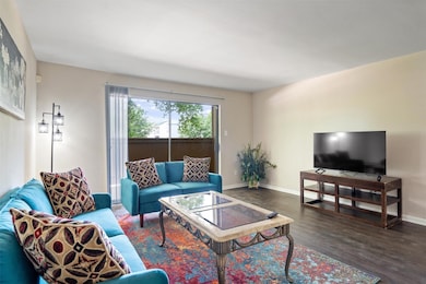 8419 Hearth Dr unit 21, Houston, TX 77054 - photo 6