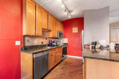 9 Battery St unit 6, Boston, MA 02109 - photo 5