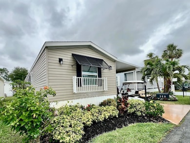 309 Hibiscus Dr, Deerfield Beach, FL 33442 - photo 5