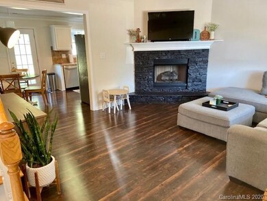 Family Room /Fireplace