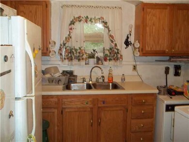 Nice kitchen with some new cabinets.