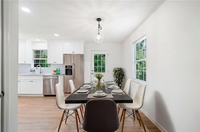 Virtually staged dining area
