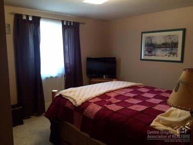 211 Adam Dr, Canyon City, OR 97820 - photo 7