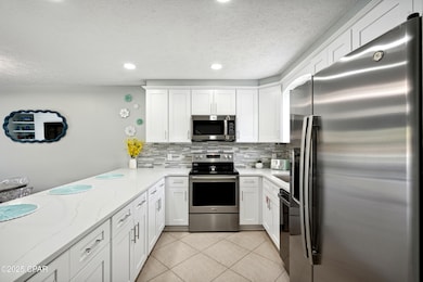 237 St Katherine Dr-006