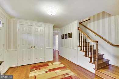 5 Cold Spring Ct, Potomac, MD 20854 - photo 2