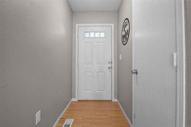 2421 Copper Creek Rd, Maryville, IL 62062 - photo 2