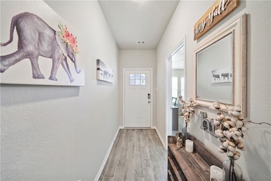 104 Shallow Creek Dr, Prairie View, TX 77484 - photo 3