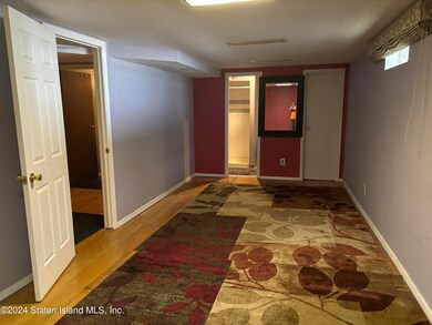 14 Dina Ct, Staten Island, NY 10306 - photo 5
