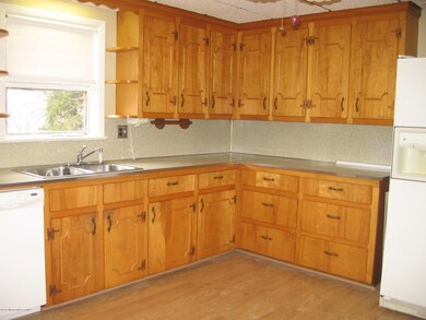 112 Tennent Rd, Morganville, NJ 07751 - photo 2