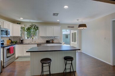 1981 Regina Way, Grants Pass, OR 97527 - photo 7