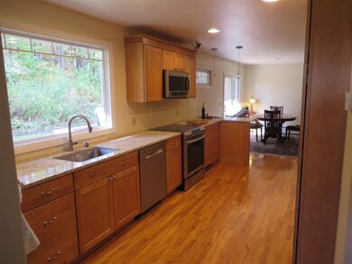 243 Waterman Cir, Saint Johnsbury, VT 05819 - photo 5