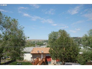 810 SW Hailey Ave, Pendleton, OR 97801 - photo 5