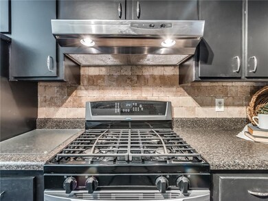 4104 NW 52nd St, Oklahoma City, OK 73112 - photo 6