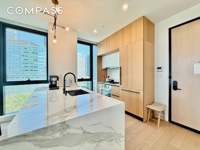 5 Court Square unit 8-D, Long Island City, NY 11101 - photo 5