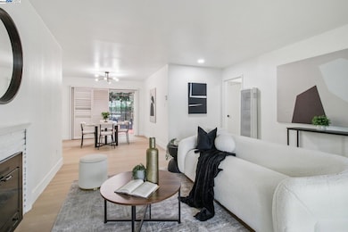 16045 Via Cordoba, San Lorenzo, CA 94580 - photo 4