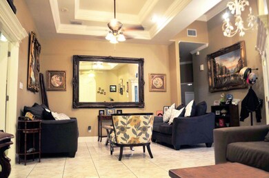 202 Green Jay Ln, Laredo, TX 78045 - photo 3