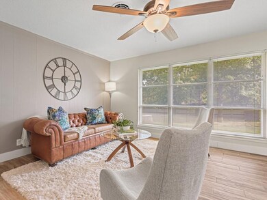 537 Elm St, Hurst, TX 76053 - photo 6