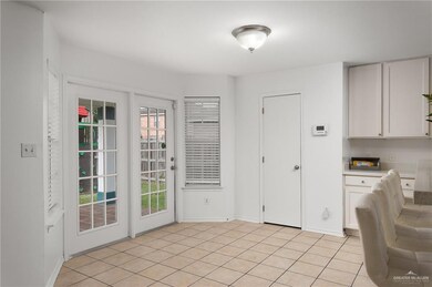 2016 Andrea Ave, Edinburg, TX 78539 - photo 7