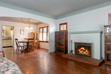 198 S Catalina St-003-008-LivingDining R