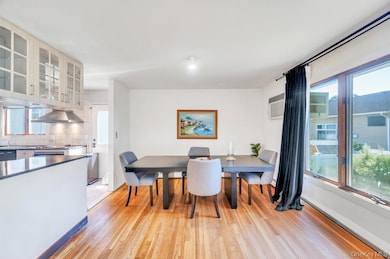 710 Fishermans Rd, Baldwin, NY 11510 - photo 7