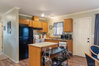 2857 SW Pumice Place, Redmond, OR 97756 - photo 5