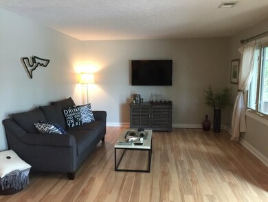 1125 Canterbury Ct unit D, Indianapolis, IN 46260 - photo 6