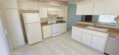 Spacious kitchen with gas range