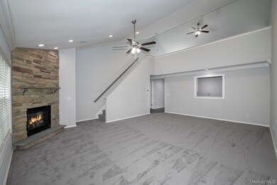 82 Village Green Dr unit 82, Port Jefferson Station, NY 11776 - photo 5