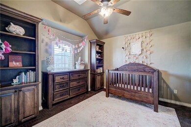 19413 Crest Ridge Dr, Edmond, OK 73012 - photo 4