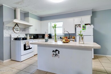 6-web-or-mls-124 Julian Circle-4