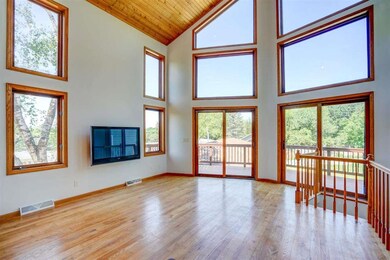 2712 Maple Dr, McFarland, WI 53558 - photo 5