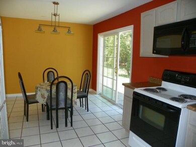 31 Blueberry Ln, Willingboro, NJ 08046 - photo 5