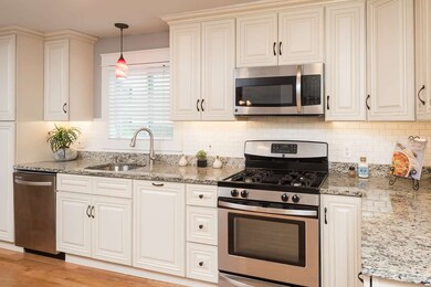 13 1/2 N Main St, Newmarket, NH 03857 - photo 4