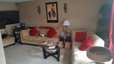 97 Ilyssa living room 2